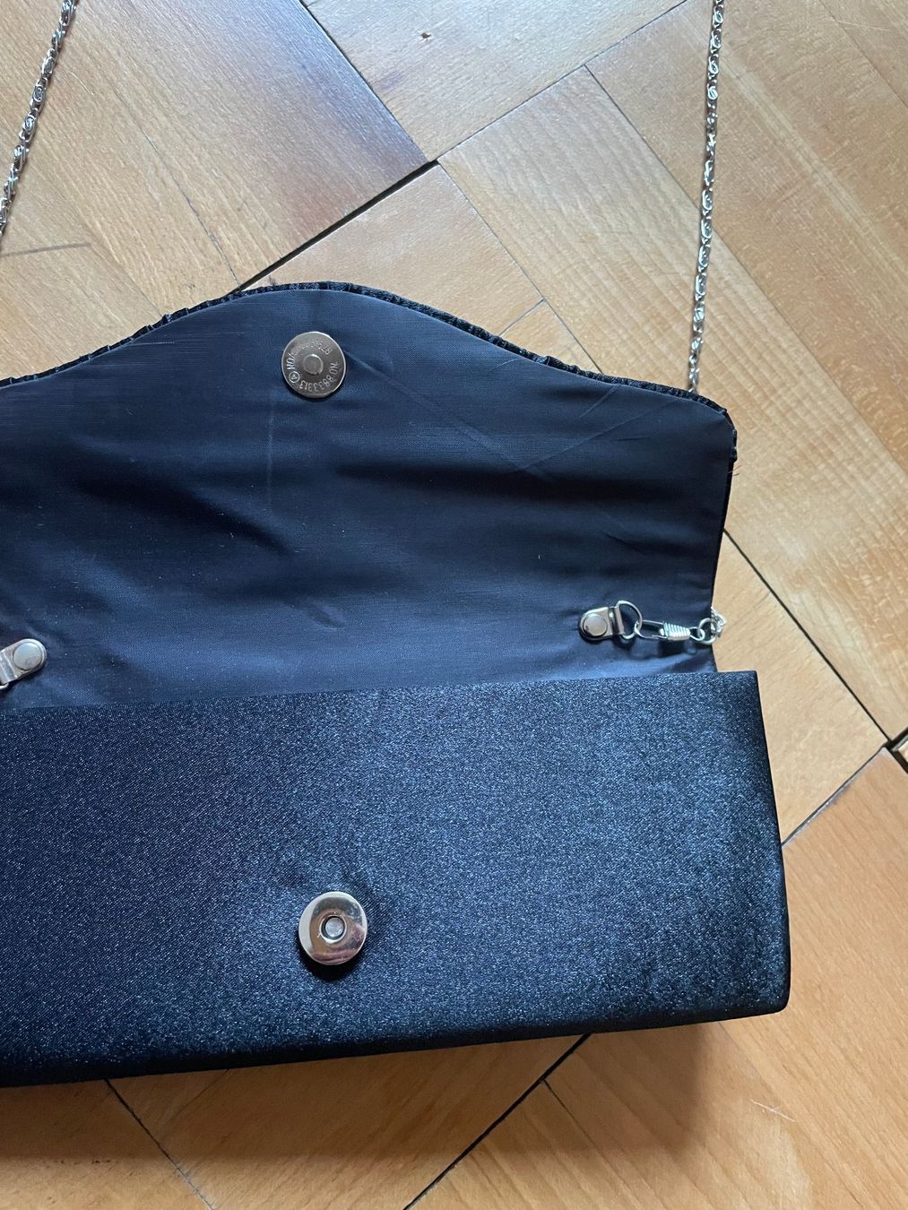 Taschen für Damen: Abendtasche Clutch schwarz mit Kette – Gebraucht aus Zürich von Rollladen 1