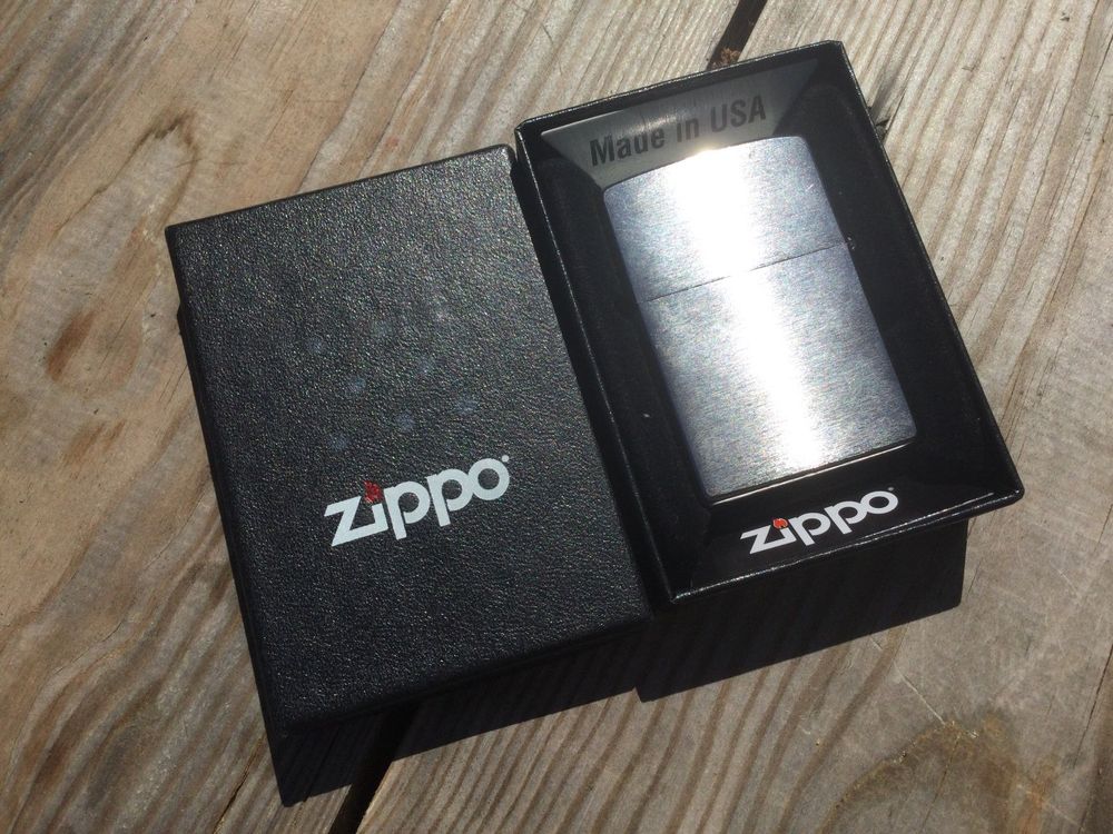 Briquet Zippo FIFA Coupe Du Monde France 98 - Neuf En Boîte - Rare