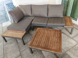 Garten Lounge mit Beistelltischen grau / Holz