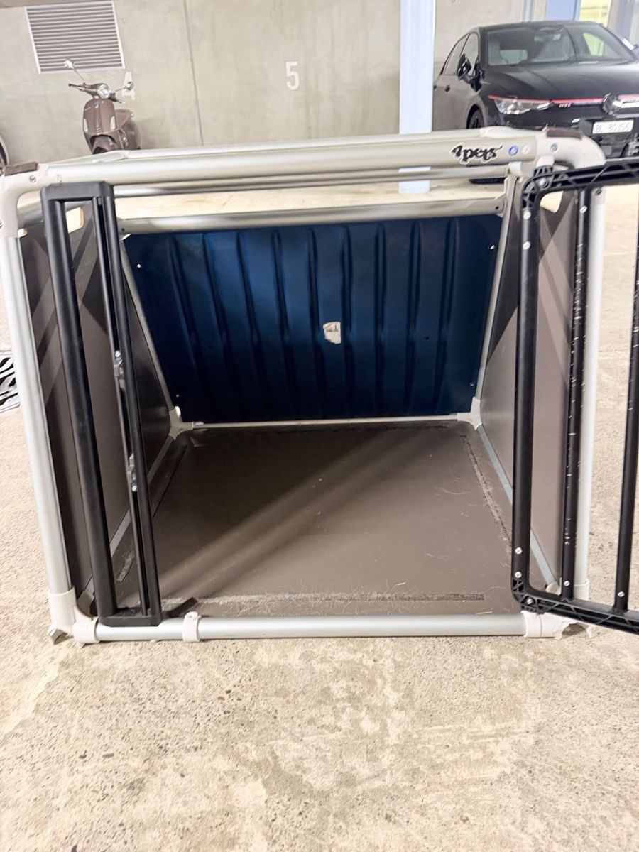 4pets Käfige, Transport & Sicherheit: Hundebox – Gebraucht aus Basel von Caveli 4