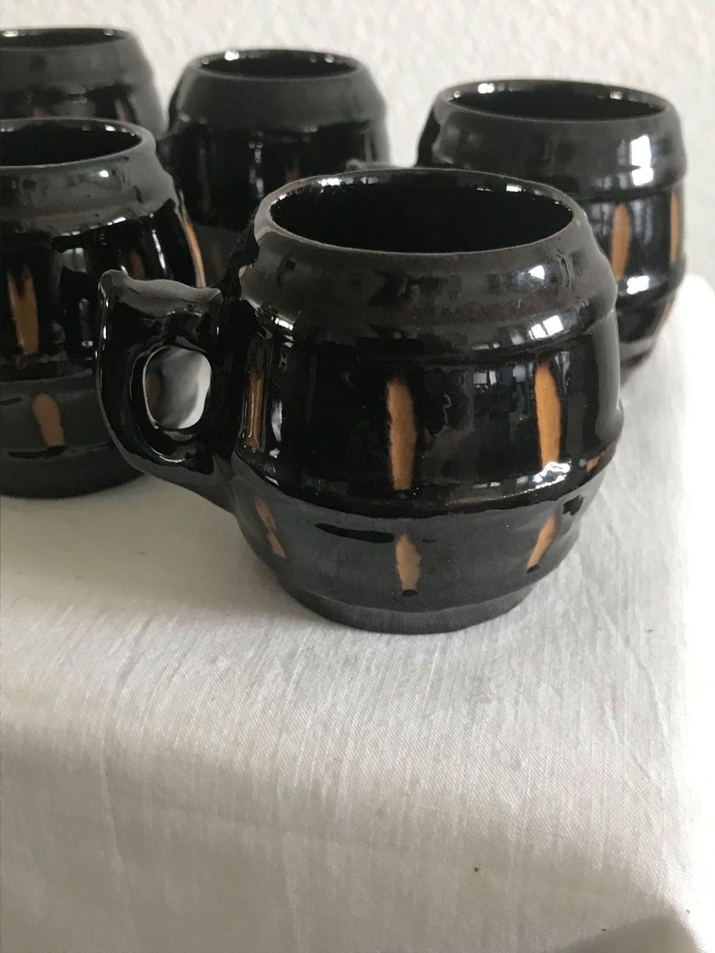 Set di piatti: 6 Schnapsbecher aus Steingut – Usato da Frauenfeld venduto da Koffer12 2
