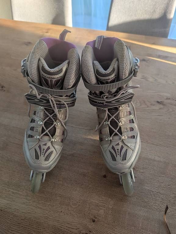 Patins à roul. & inline: Inlineskates – D'occasion à Heimberg par Genie01 1
