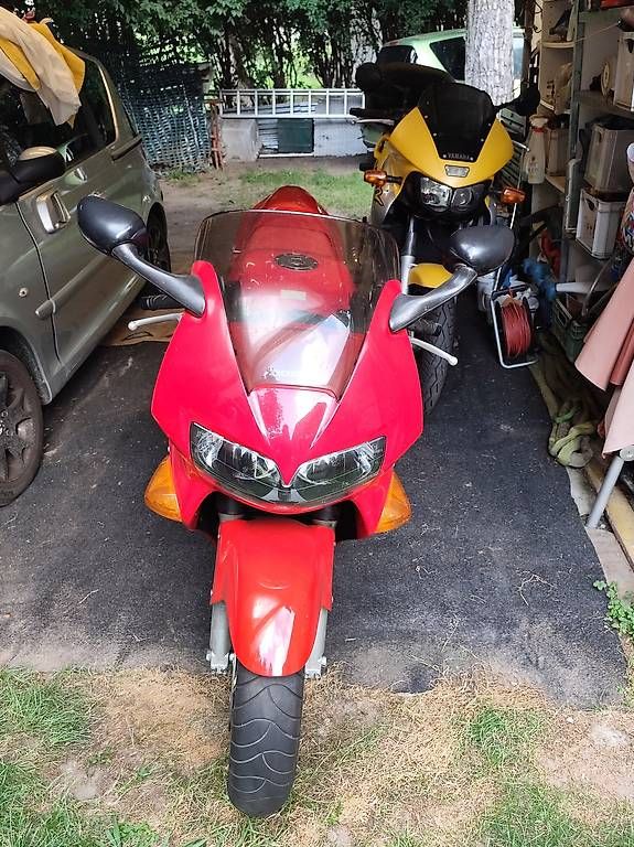 Route: Honda VFR800 – D'occasion à Lostallo par ero_ly5t
