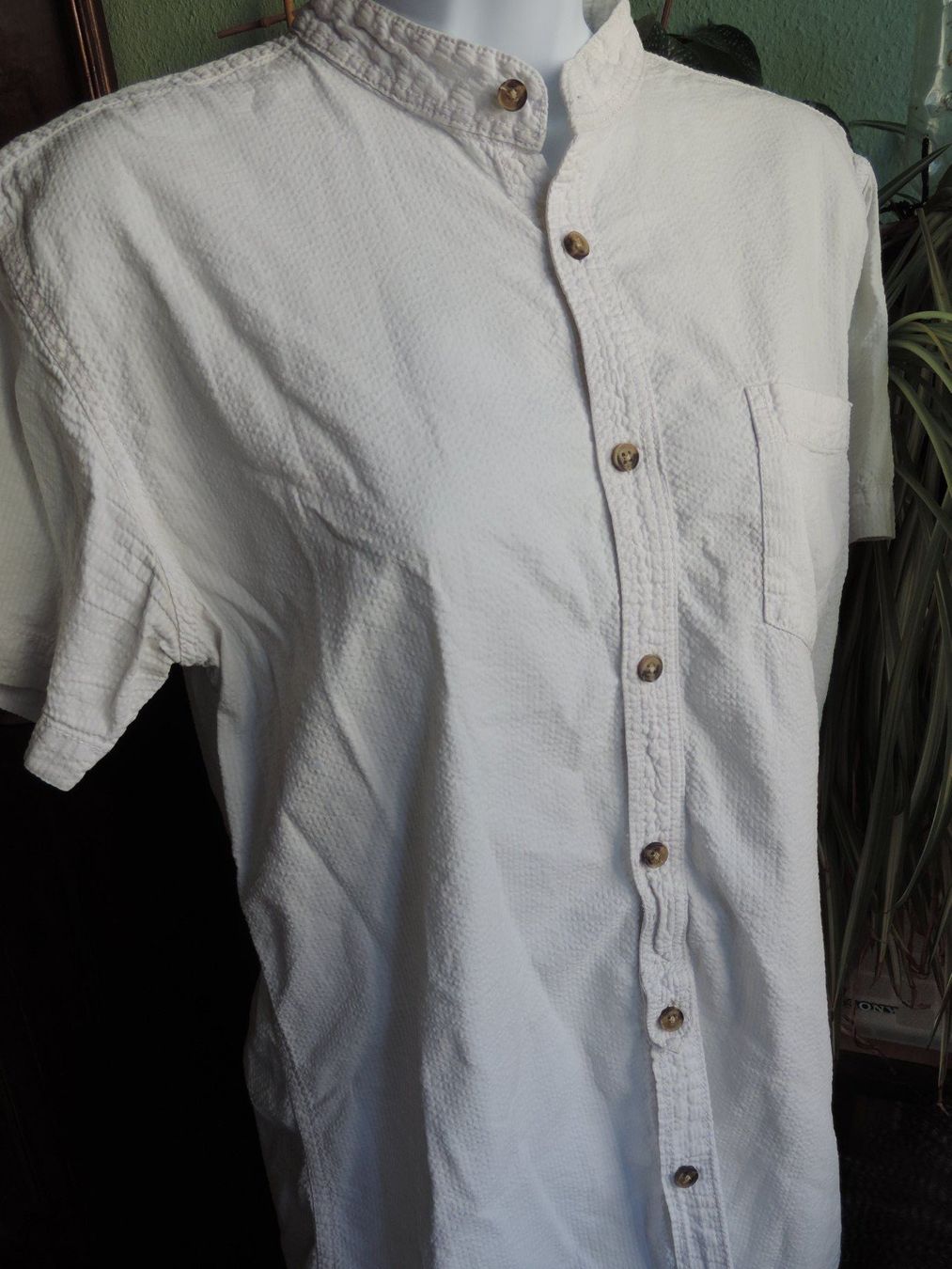 Chemises: chemise blanche avec léger relief – D'occasion à Genève par Axelle333 7