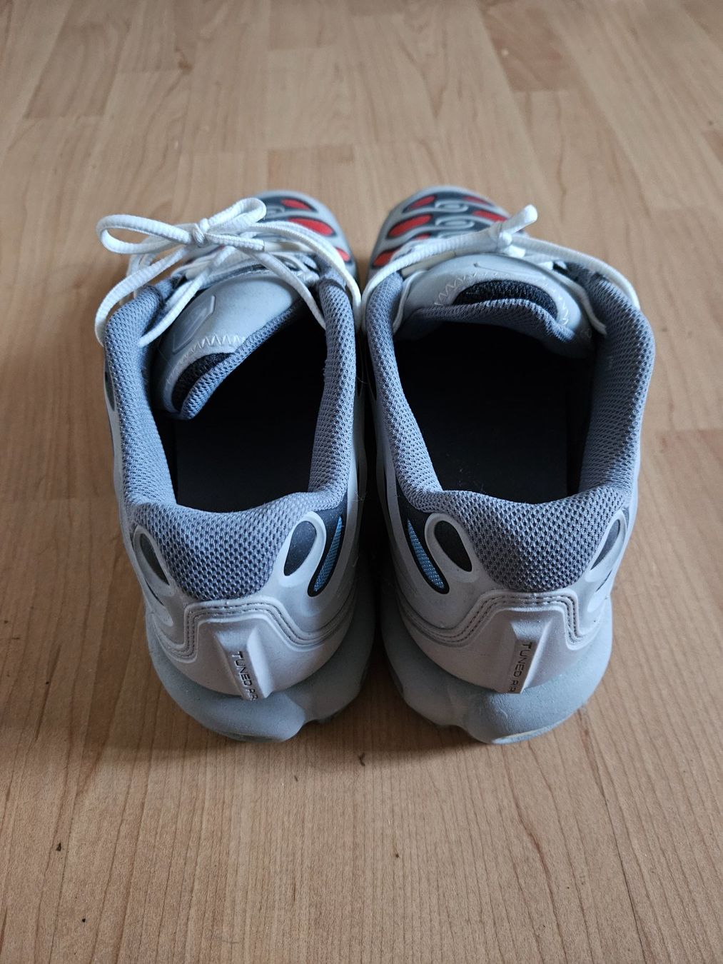Scarpe da uomo: Nike Air Max Plus TN Gris/Orange – Nuovo (secondo la descrizione) da Ferpicloz venduto da Olivier_Jut 2