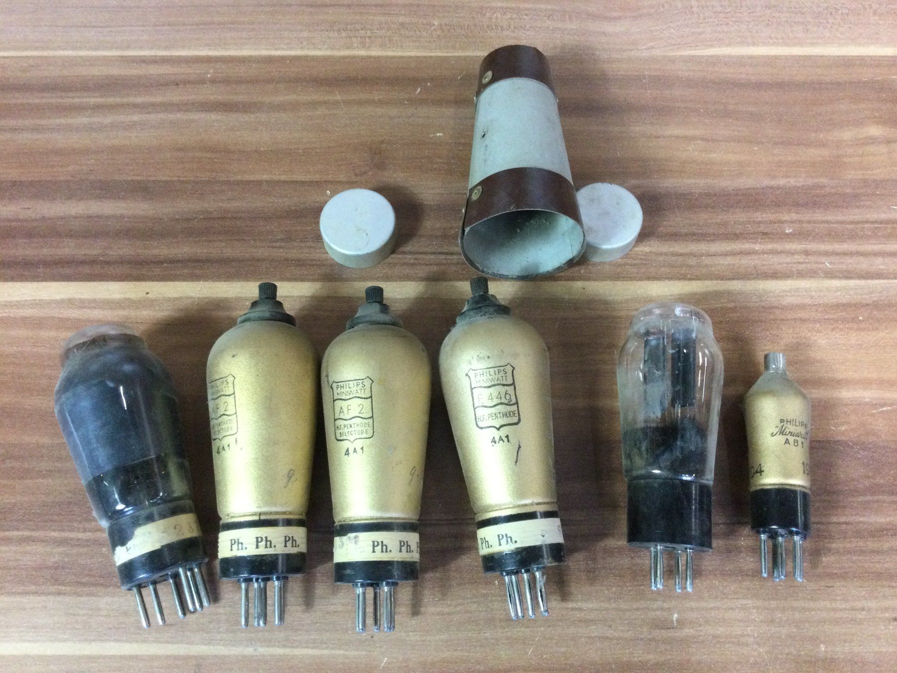 Attrezzi da lavoro: Posten antike Radioröhren Philips – Usato da Wangen SZ venduto da kuriosum12 2