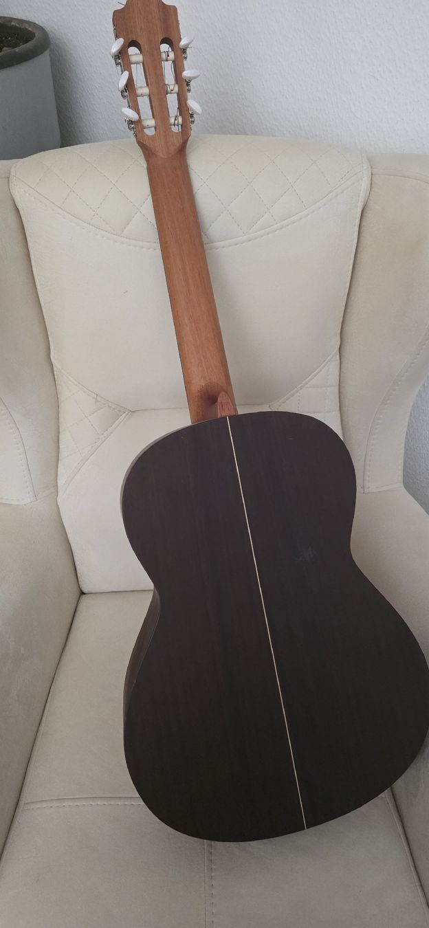 Strumenti musicali: Konzertgitarre Camps, Modell C-1S, gebraucht – Usato da Hittnau venduto da Annubis 1