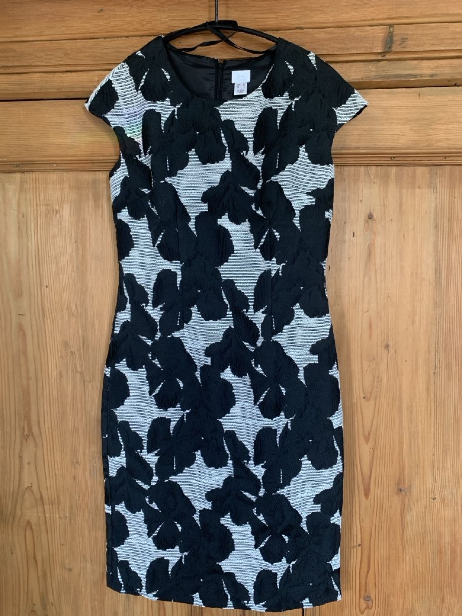 Alba Moda Vestiti: Etuikleid Alba Moda neu, Gr. 34  – Nuovo (secondo la descrizione) da Teufen AR venduto da parazello