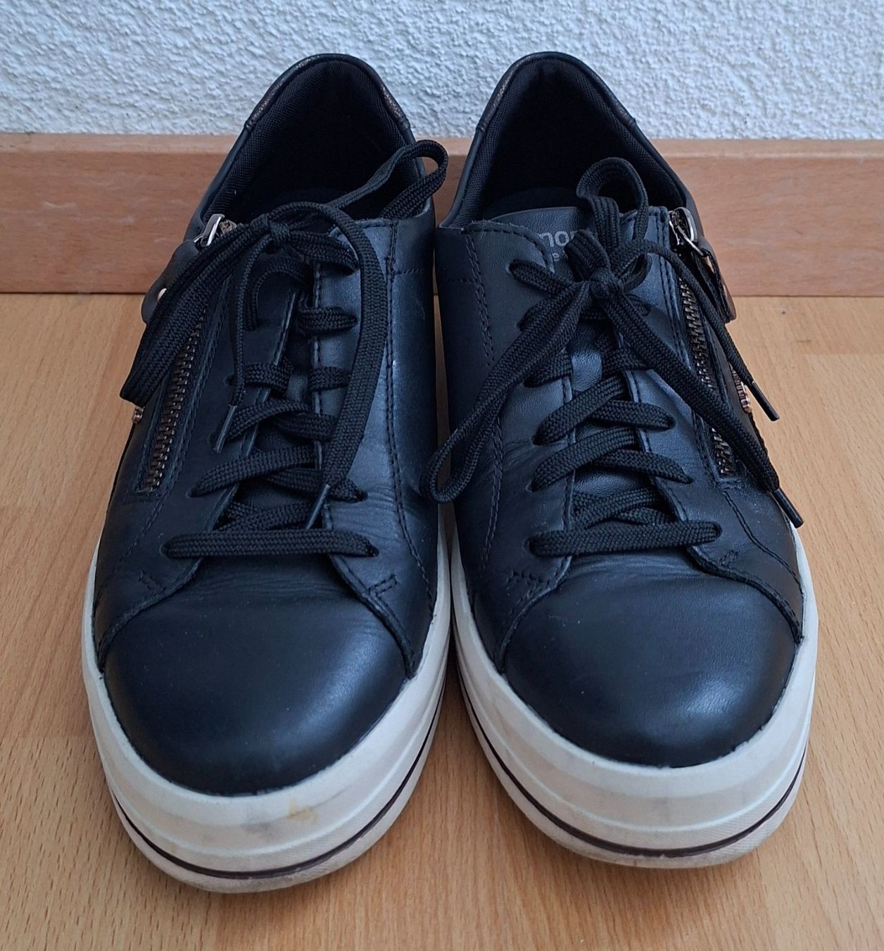 Scarpe da donna: Sneaker Damen Grösse 38 – Usato da Feuerthalen venduto da kigo87 1