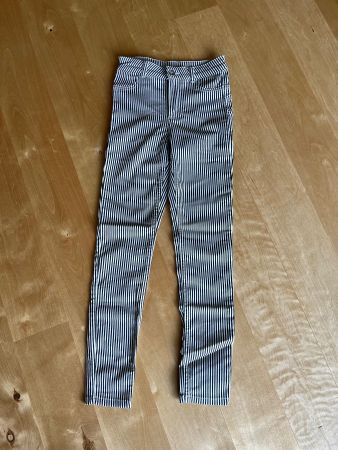 Neue Calzedonia Freizeithose XS – gestreift, Push-Up Effekt