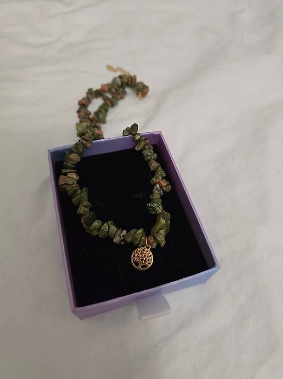 Catenine: Collier unakite – Usato da Cheseaux-Lausanne venduto da Ana_Gandarinho