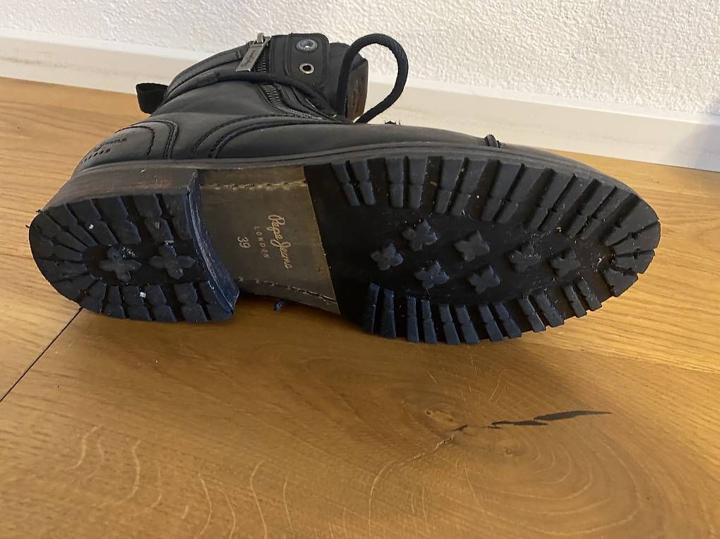 Pepe Jeans Scarpe da donna: Winterstiefel Pepe Jeans Gr. 39 – Usato da Nänikon venduto da Clodim 3