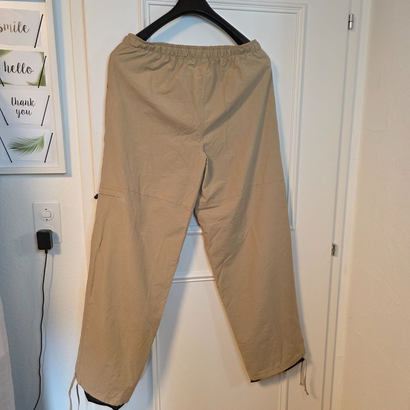 Pantaloni: Herrenhose XL beige neu leicht – Nuovo e nell'imballaggio originale da Wald ZH venduto da CapLux 1
