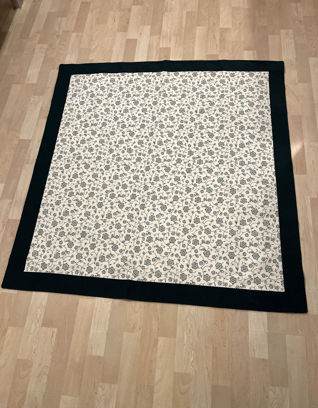 Altra biancheria da tavola: Tischtuch Grösse 120 x 120 cm – Nuovo (secondo la descrizione) da Glattbrugg venduto da Ariel012 2