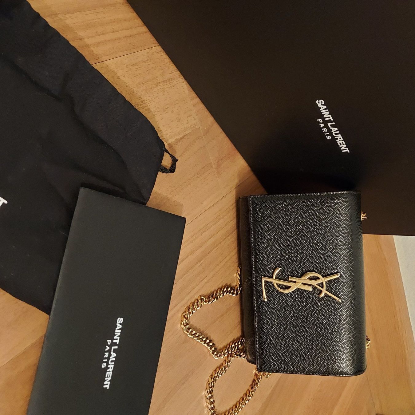 Saint Laurent Borse da donna: Yves Saint Laurent – Nuovo (secondo la descrizione) da Basel venduto da NyGrow 2
