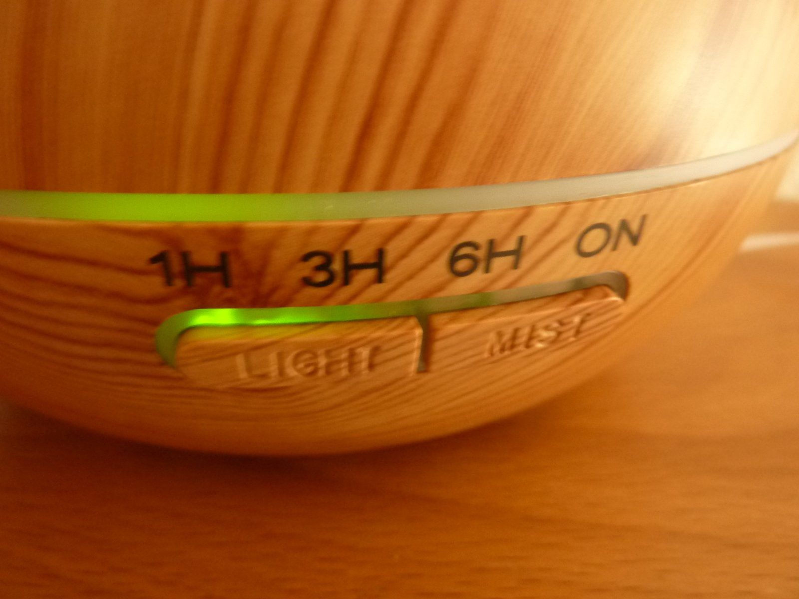 Diffusori di oli essenziali: Aroma-Diffusor & Luftbefeuchter PrimaVista  Holz-Optik LED – Usato da Hochfelden venduto da swissice 6