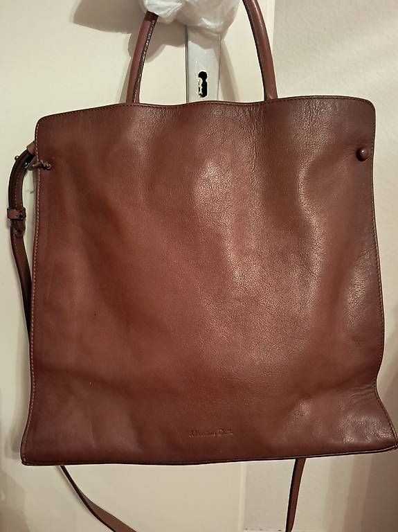 Sacs femmes: Ledertasche von Massimo Dutti  – D'occasion à Basel par len_t965 1