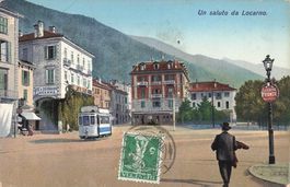 Locarno (TI) Piazza Grande tram e Hotel du Lac