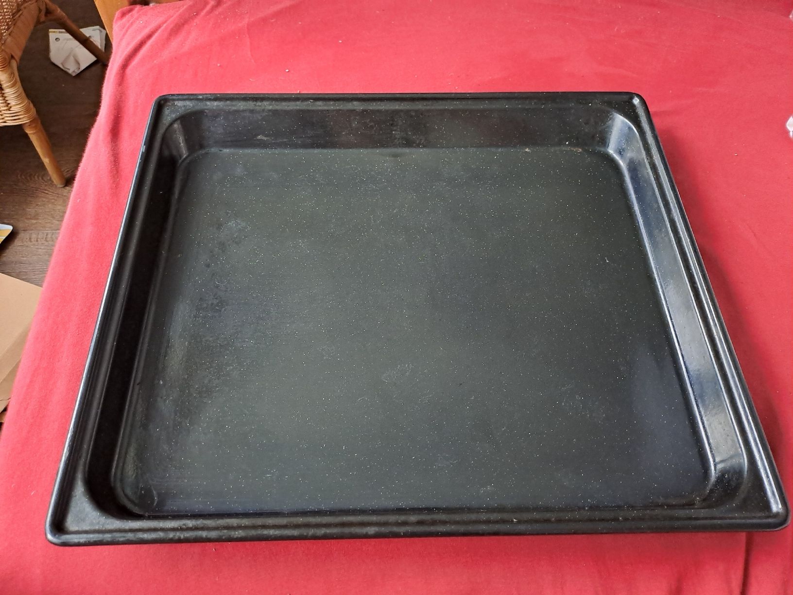 Teglie da forno: Backblech, Universal, Schwarz, Top Zustand, 43cm x 37cm – Nuovo (secondo la descrizione) da Winterthur venduto da luk_hx8v