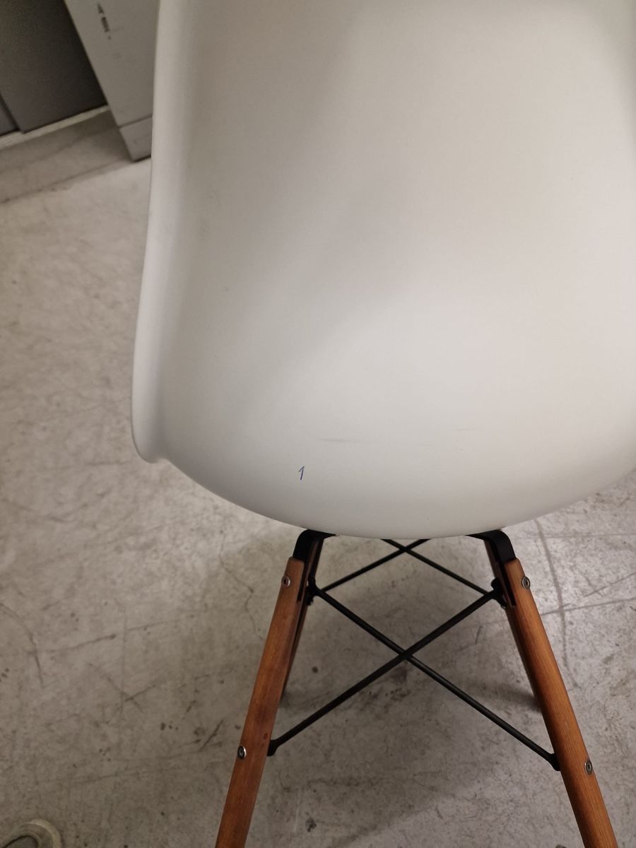 Stühle: Vintage Stuhl Weiss – Gebraucht aus Zürich von Vintage-1993 3