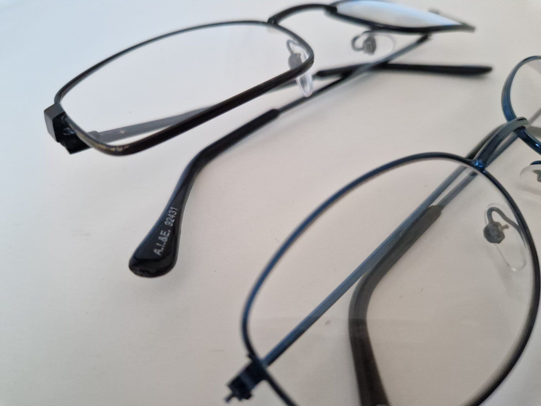 Occhiali & Lenti: 2x Lesebrille +2.50 (fabrikneu) – Nuovo (secondo la descrizione) da Uster venduto da -FPS- 1