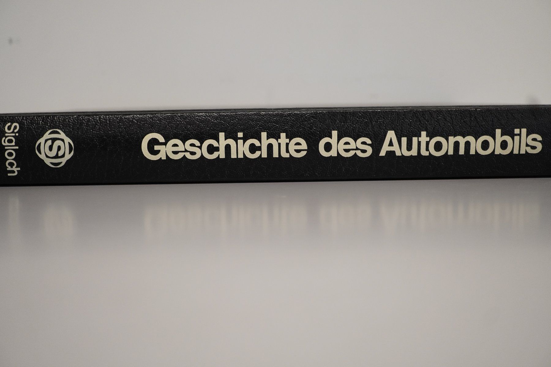 Bücher: Buch: Geschichte des Automobils-Oldtimer- von1970 D230 – Gebraucht aus Basel von B.W.B. 1