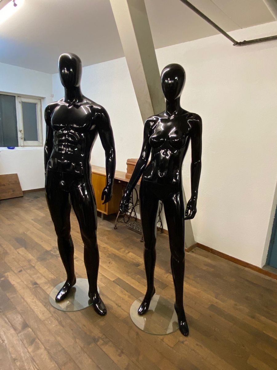 Sonstige Dekorationen & Accessoires: ORIGINAL HANS BOODT Exposition Mannequins  – Gebraucht aus Horgen von Seppus75 2