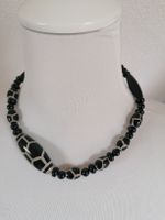 Elegante Halskette mit schwarzen Onyx-Steinen Neu