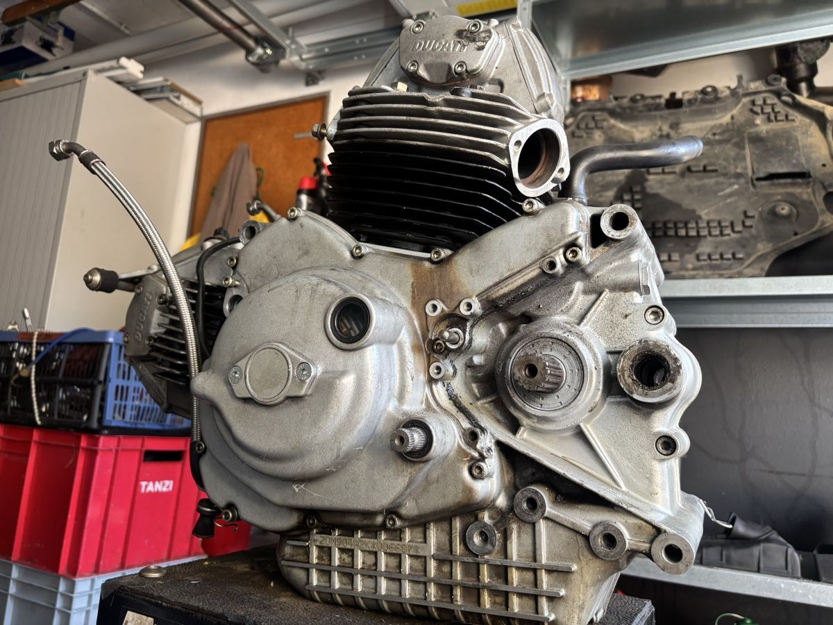 Ducati Moteurs: Ducati Monster 900 moteur – D'occasion à Mézières VD par P-M-C