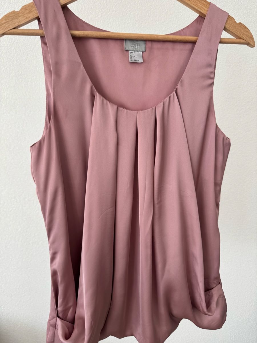 H&M Top: Elegantes rosa Top - H&M - S – Usato da Granges VS venduto da rvn 1