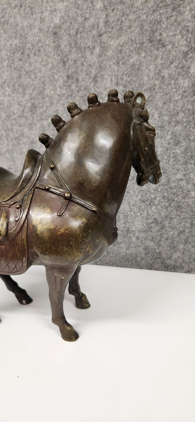 Statuette: Chinesisches Ming Pferd 6/6 – Usato da Wollerau venduto da CH8832 4