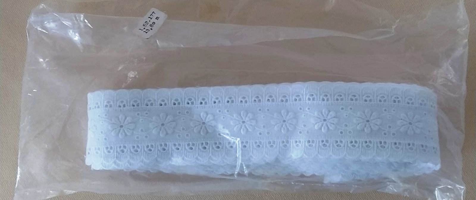 Stoffe: Tüllspitze mit Blumen, weiss - 13.8 Meter - – Neu und originalverpackt aus Zürich von -italo- 4