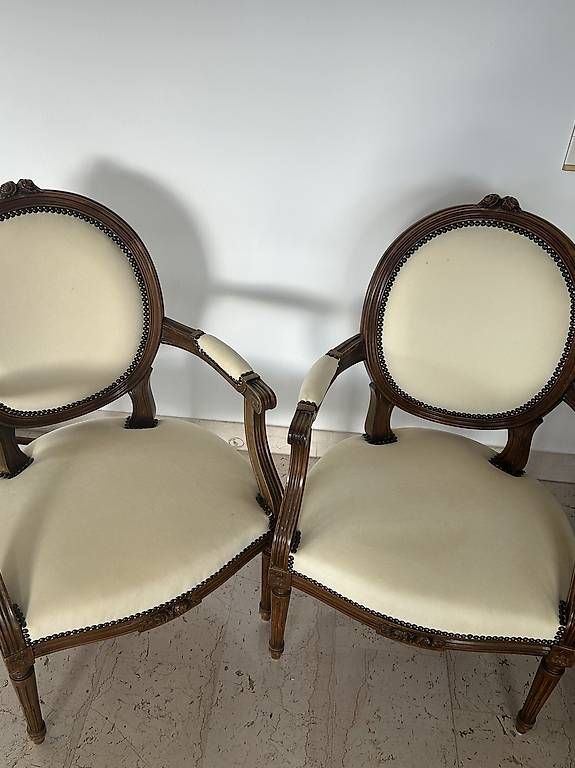 Chaises: chaises vintage en blanc – D'occasion à Montreux par dan_g5wm 2