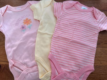 Body-Set-Strampler-Motive- Kurzarm-60% Cotton Gr.56-62