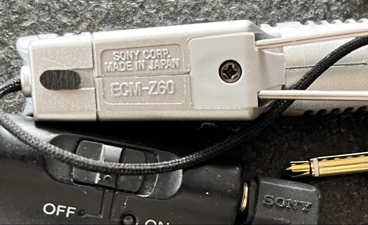 Sony Microfoni: Tisch Richt-Mikrofen von SONY – Usato da Ittigen venduto da franzis6 1