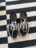 Vans Old Skool Zip – Schwarz/Weiß – Gr. 38,5