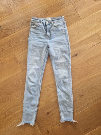 Zara Skinny Jeans hellblau Grösse 36
