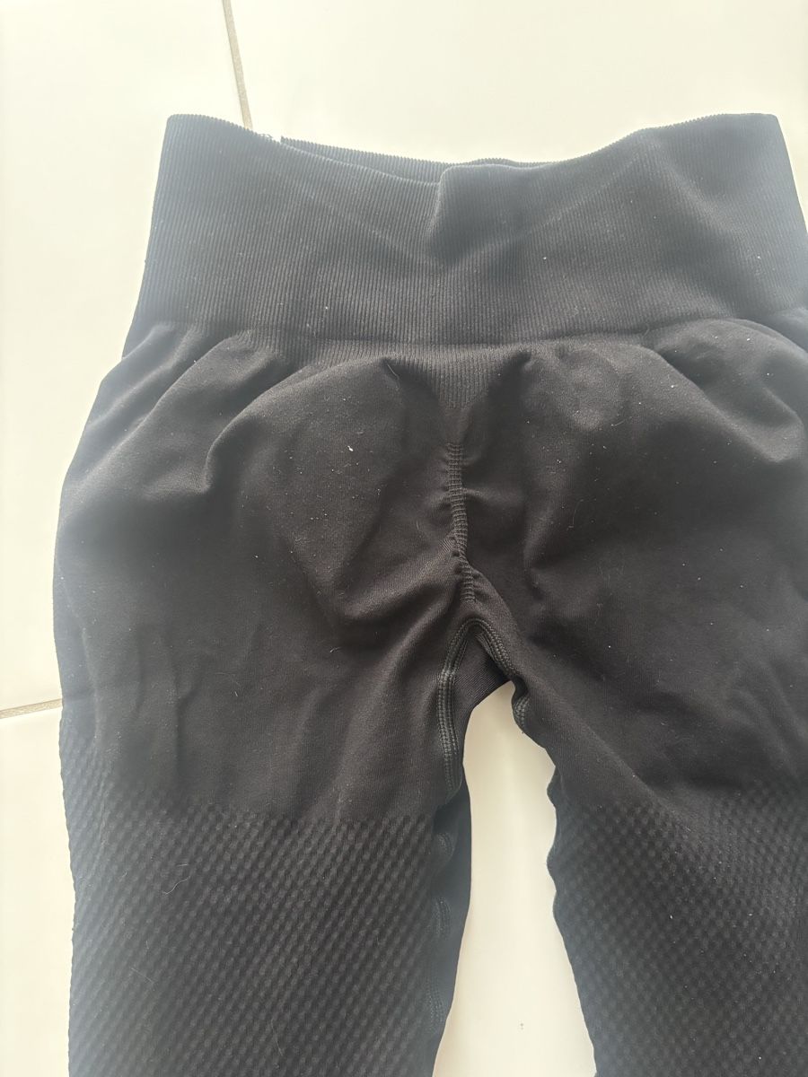 Leggings: Schwarze Leggings Grösse M – Usato da Winterthur venduto da nik_pr58 1