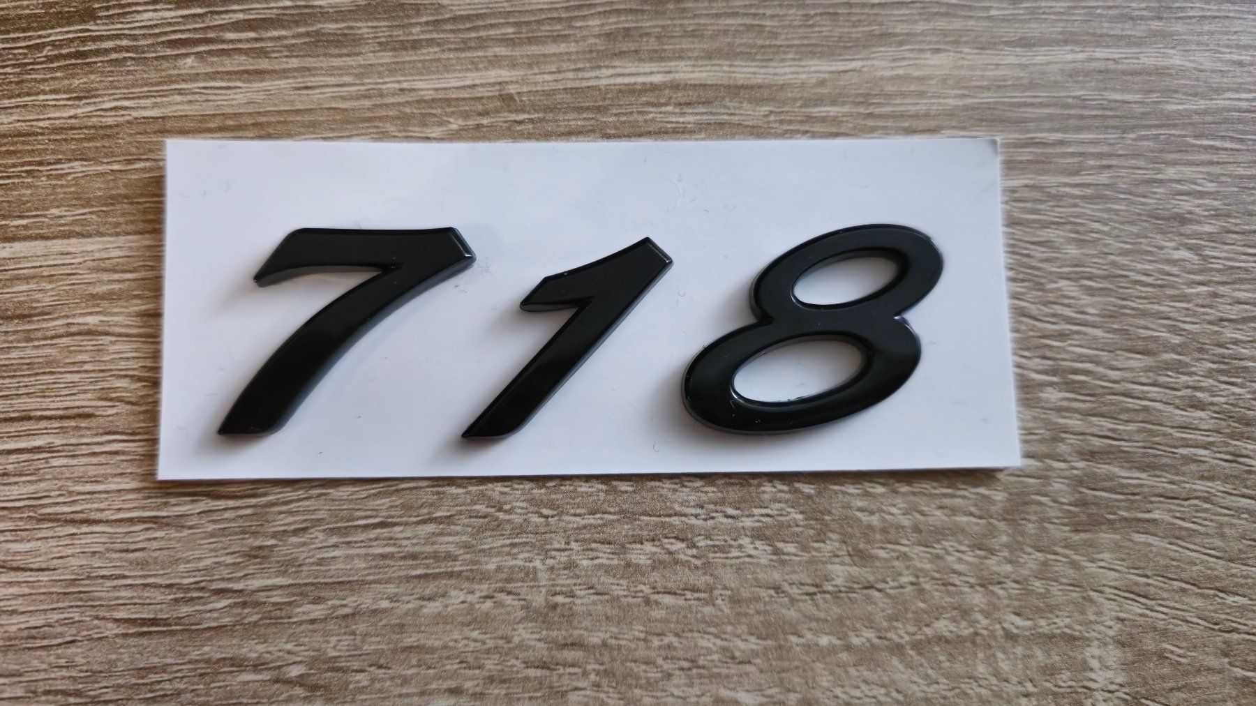 Porsche Plaketten & Abzeichen: Porsche Emblem 718 Schwarz Glanz – Neu und originalverpackt aus Bellikon von Kekko11