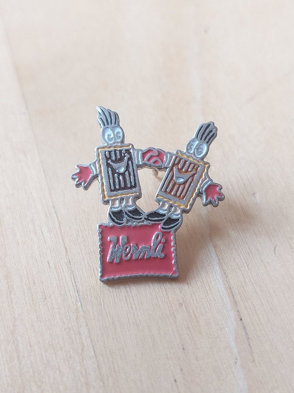 Placchette & Badge: 4 WERNLI - PIN – Usato da Gipf - Oberfrick venduto da Esnoopy 2