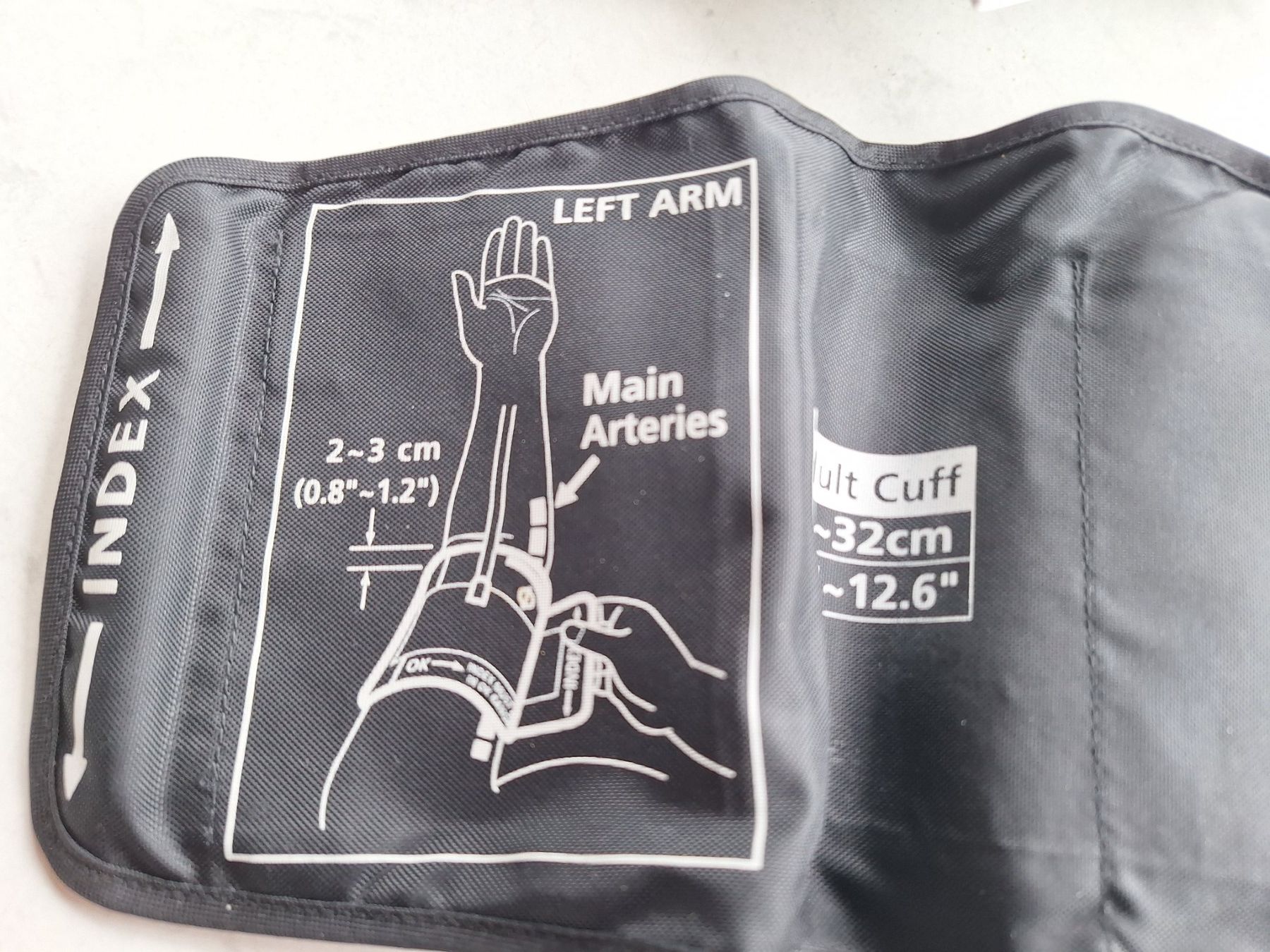 Attrezzature mediche: MIOSTAR BLUTDRUCKMESSER – Usato da Huttwil venduto da Kunterbuntli 4