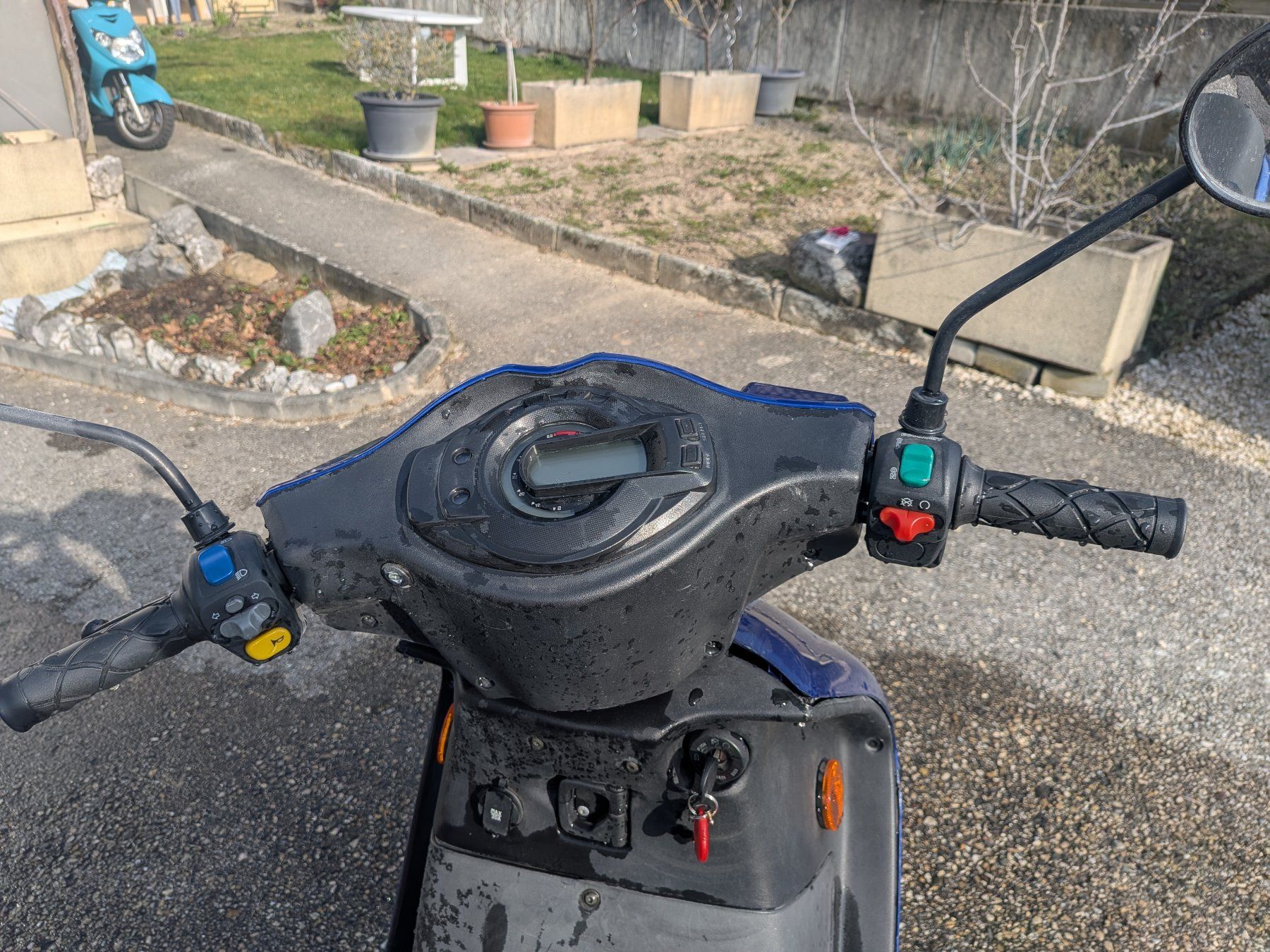 Scooter: Scooter électrique govecs 1CHF – Usato da Romanel-sur-Morges venduto da Didier_900 7