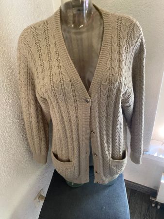 Amaranto Strickjacke beige mit 50% Wolle Grösse M