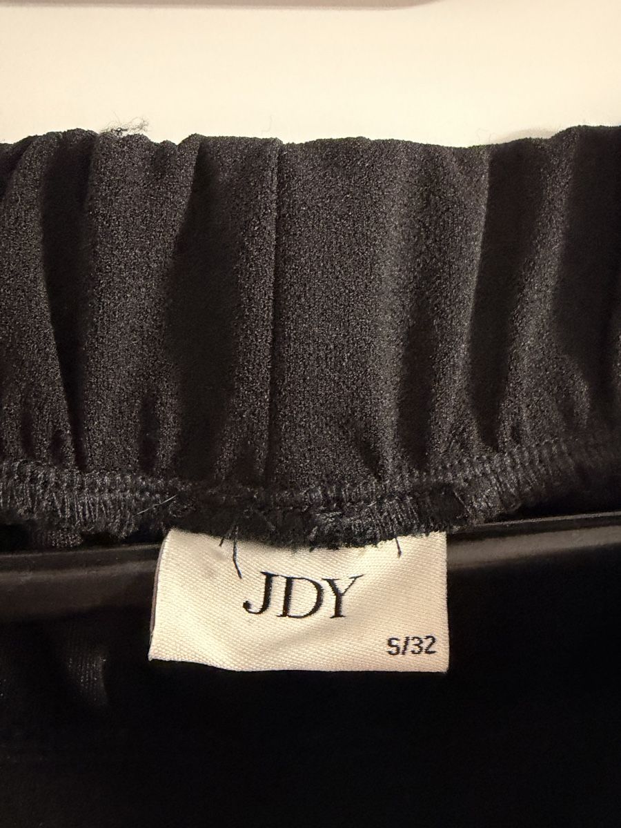 Pantaloni: Cargohose, Damen, S/32, schwarz, JDY – Nuovo e nell'imballaggio originale da Wilen b. Wil venduto da carpediem25 3