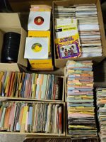 uber 2000 Schallplatten 45 U/33 Diverse Künstler Konvolut