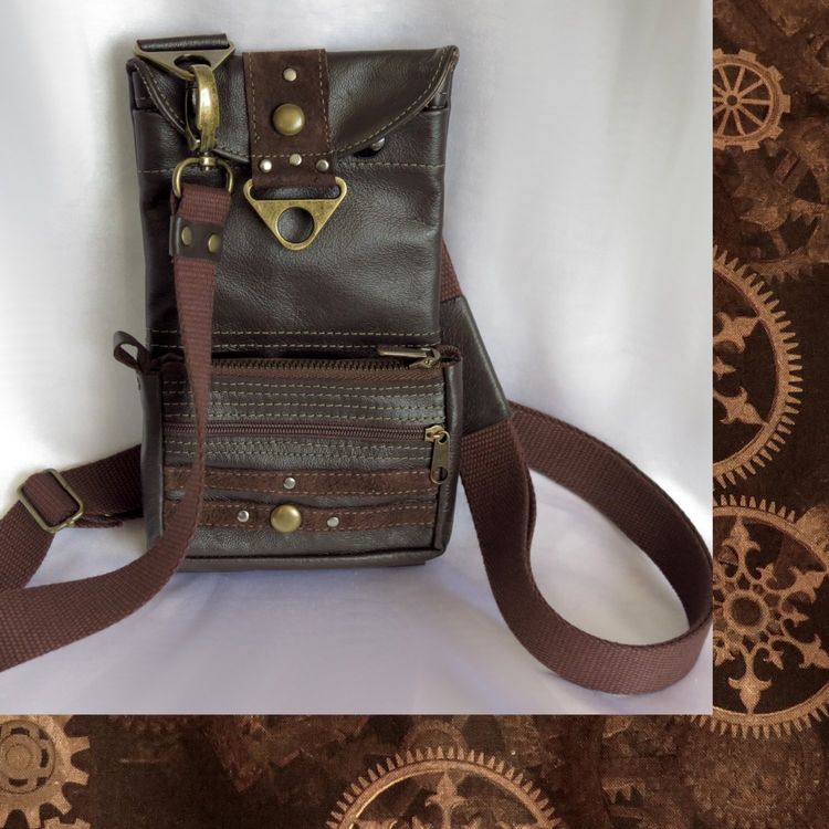 Borsa Da Cintura Bandolier Steampunk Goth In Pelle Invecchiata - 4 Tasche - Marrone