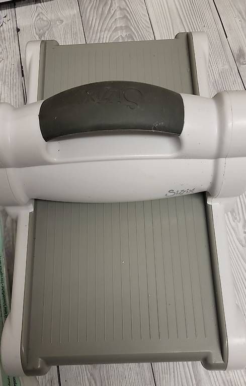 Alle Maschinen: Bigshot Sizzix gebraucht – Gebraucht aus Gettnau von Federwind
