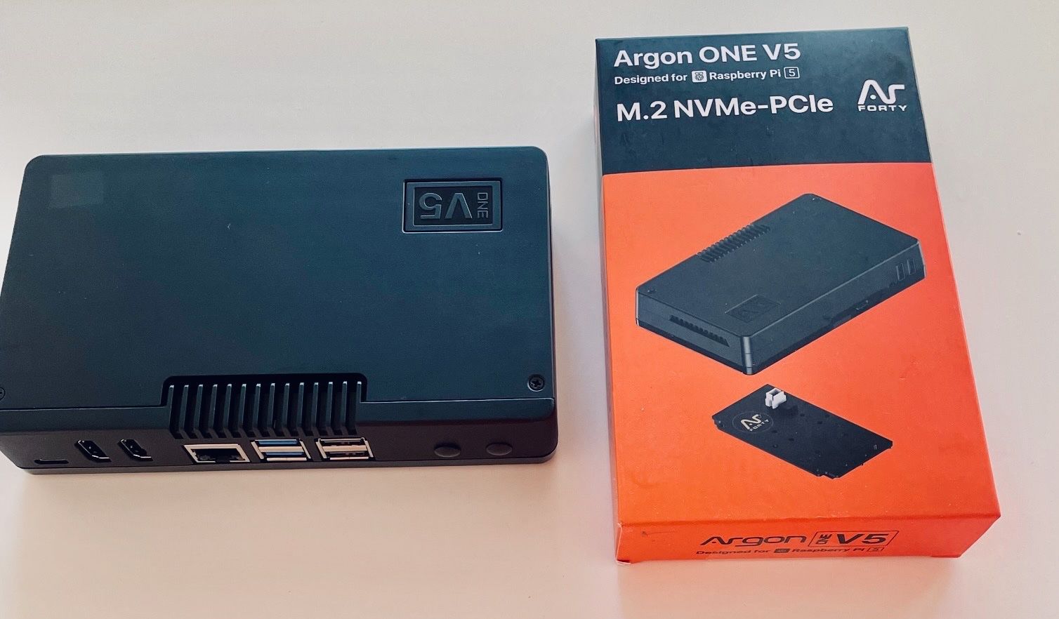 Raspberry Pi PC: Komplett-Set Raspberry Pi 5 8GB mit 4TB SSD und Argon ONE V5 – Usato da Cham venduto da santer