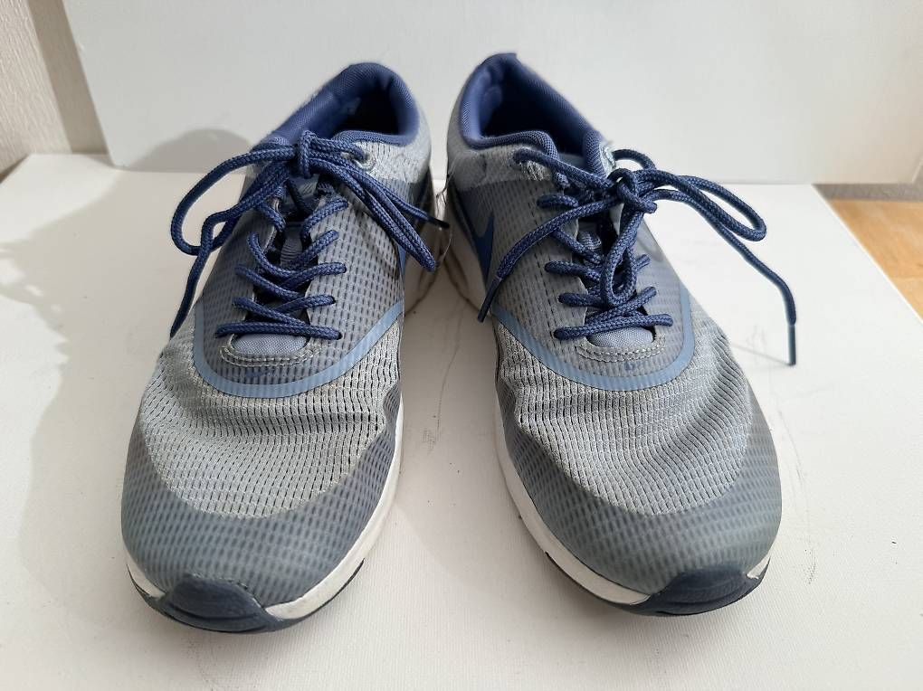 Nike Damenschuhe: Chaussures Nike 38.5 – Gebraucht aus Lausanne von fynou 1
