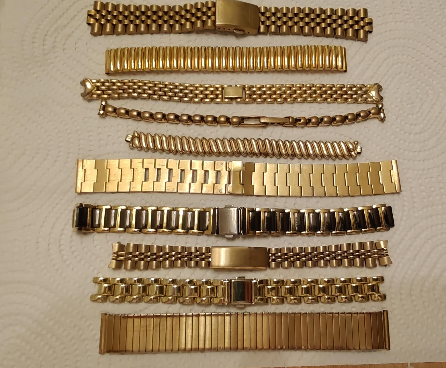 Bracciali & Braccialetti: Uhrenarmbänder Set goldfarben gebraucht – Usato da Riehen venduto da Wolke3